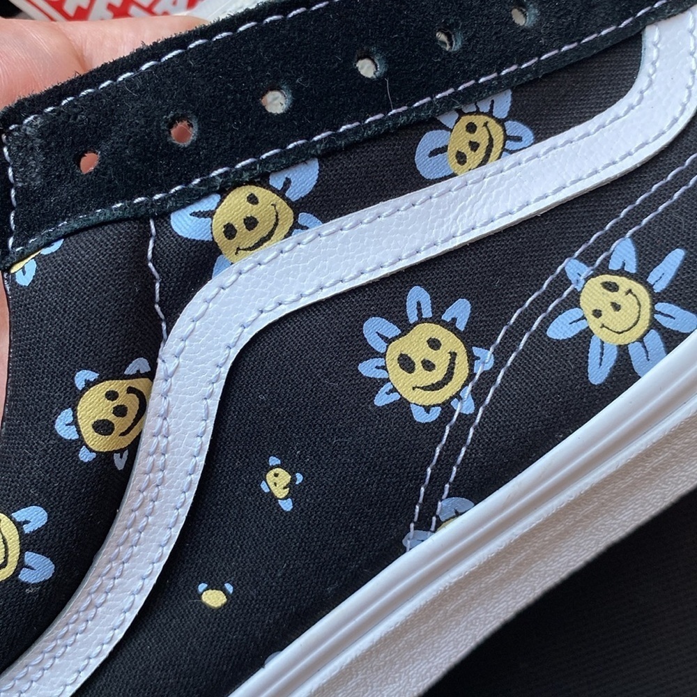 Vans Old Skool Trippy Grin Floral Black Men's Classic Skate Shoes - Picture 7 of 7